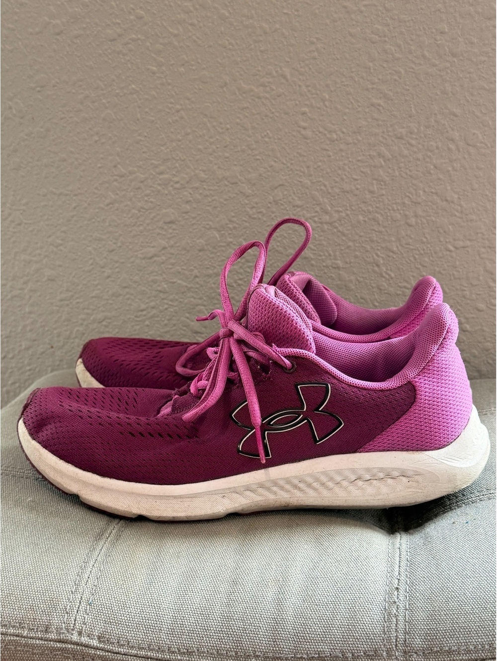 Under Armour Women's Running Shoes Size 9.5 Purple